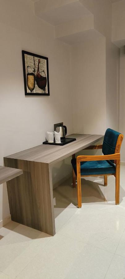 Hotel Sparsh Divine アーメダバード エクステリア 写真