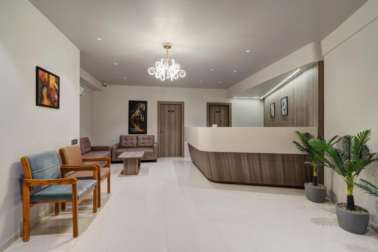 Hotel Sparsh Divine アーメダバード エクステリア 写真